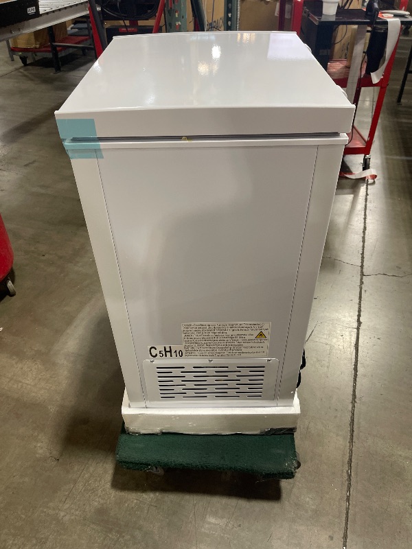 Photo 1 of Igloo ICFXX35WH6AD Chest Freezer with Removable Basket and Front Defrost Water Drain, Small Deep Freezer Perfect for Homes 3.5 Cu.Ft., White