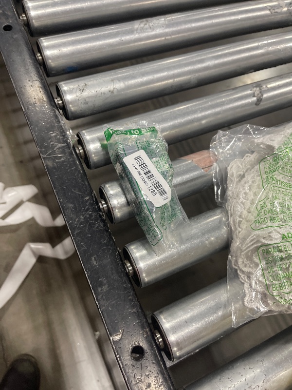 Photo 1 of Connecticut Electric UBIP-1515, 15 Amp Twin Series Circuit Breaker, Grey