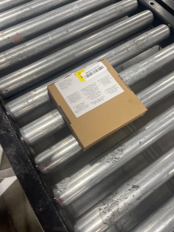 Photo 1 of Amazon Basics DisplayPort to HDMI Display Cable, Uni-Directional, 4k@30Hz, 1920x1200, 1080p, Gold-Plated Plugs, 10 Foot, Black