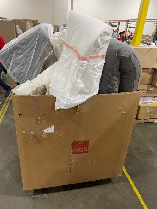 Photo 1 of speed pack of assorted items new and used
all sales final
speed pack not included
20 items