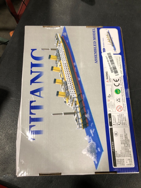 Photo 1 of ENHANA Titanic Ship Model Building Block Set, 3D Puzzle Sets DIY Educational Toys,Mini Bricks Toy Micro Blocks, Ideal Gift for Kids & Adults 1860PCS