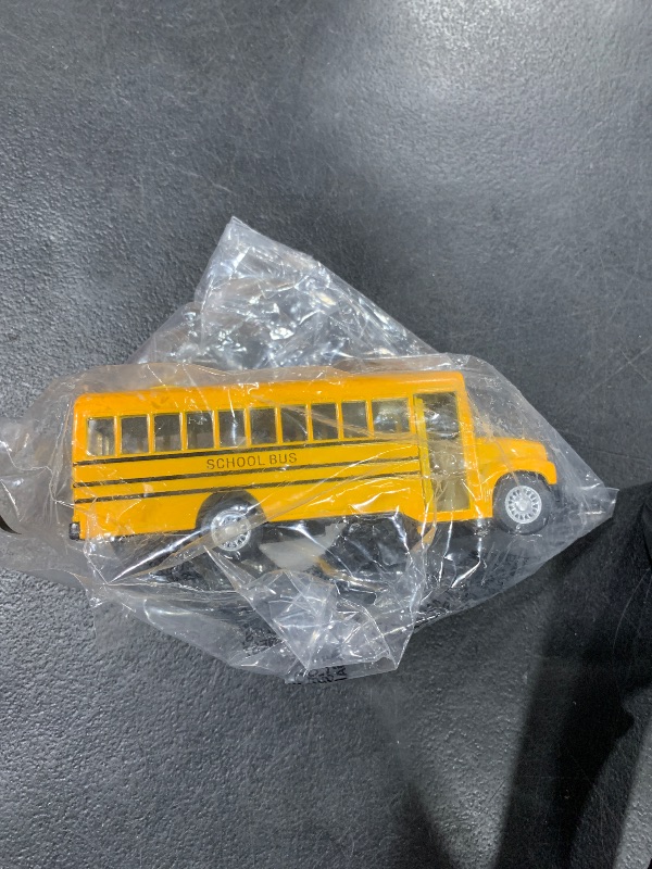Photo 1 of KiNSMART KiNSFUN Yellow School Bus 5" Die Cast Metal Model Toy Car