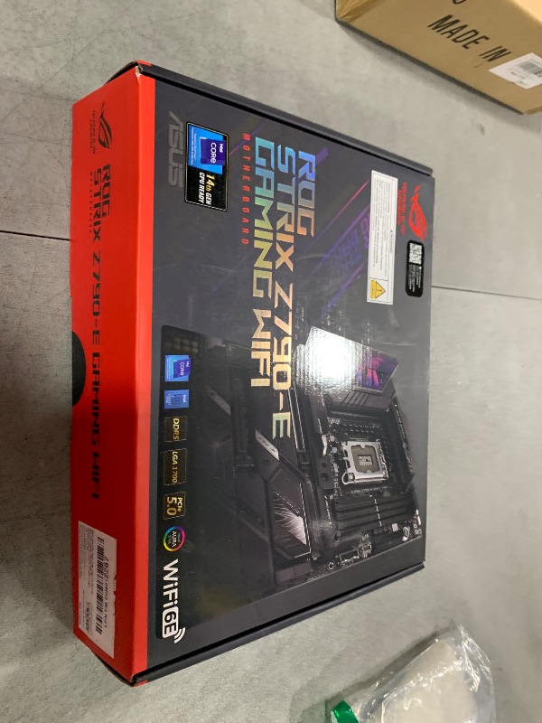 Photo 1 of ASUS ROG Strix Z790-E Gaming WiFi Intel Z790 LGA 1700 ATX