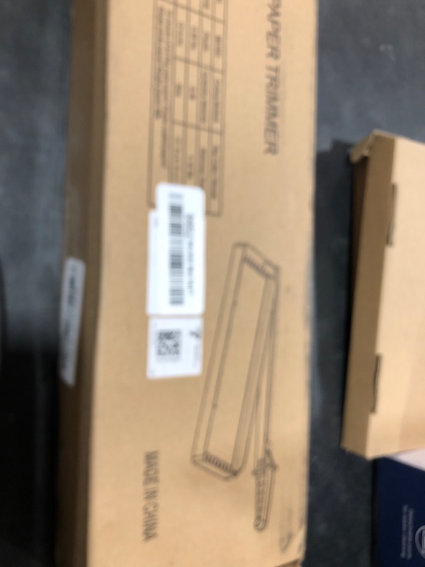 Photo 1 of LPNPMEB7467566 papel trimmer 

