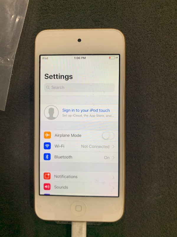 Photo 1 of Apple iPod Touch 32GB Gold - 6th Generation (Refurbished)