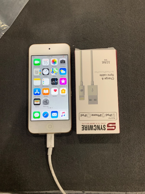 Photo 1 of Apple iPod Touch 32GB Gold - 6th Generation (Refurbished)