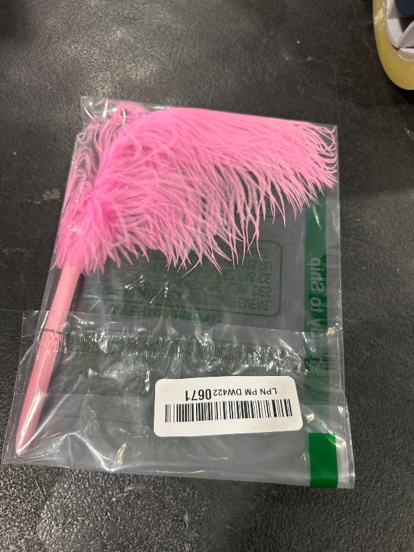 Photo 1 of Biiange Long Feather Pen, Plastic Ballpoint Pen, with Black Ink, Gift Pens for Christmas Wedding Birthday (Pink)