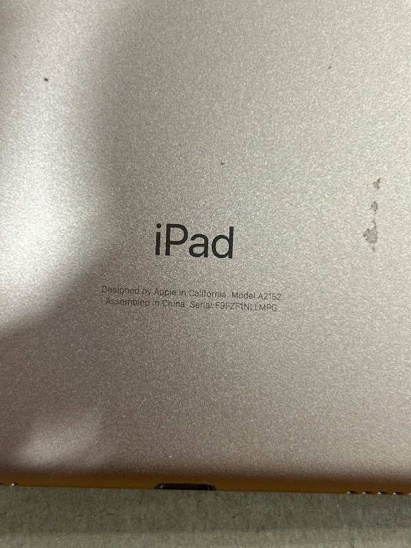 Photo 1 of 2019 Apple iPad Air 3rd Gen (10.5 Inch, Wi-Fi, 64GB) Gold (Renewed)