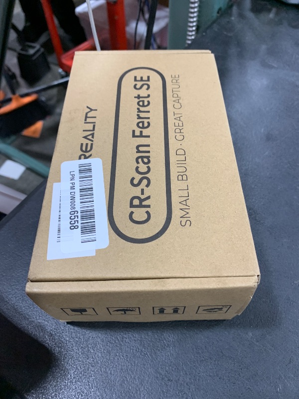 Photo 1 of Creality CR-Ferret SE 3D Scanner Desktop Fast 0.1 Mm High Accuracy Flexible Scanning Range Anti-Shake 24-Bit Full-Color Scanning for Black Metal Non-Reflective Objects Mac Windows