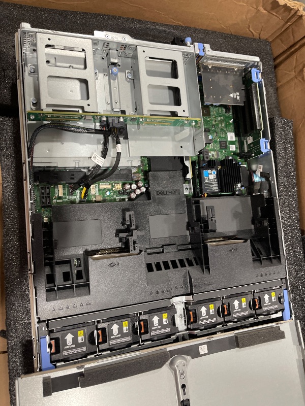 Photo 1 of Dell PowerEdge R740xd Server 2.70Ghz 36-Core 256GB 12x 10TB 12G H730P Rails (Renewed)