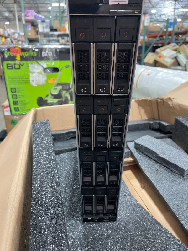 Photo 1 of Dell PowerEdge R740xd Server 2.70Ghz 36-Core 256GB 12x 10TB 12G H730P Rails (Renewed)