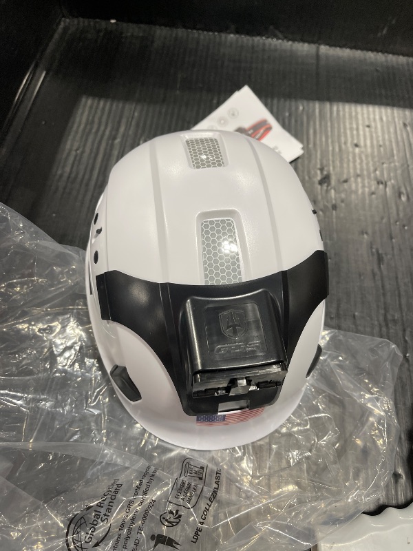 Photo 1 of GREEN DEVIL Safety Hard Hat with Rechargeable Headlamp Light Men Vented Work Hardhat ANSI Z89.1 Approved Cascos de Construccion Ideal for Industrial Construction Helmet Liner Included