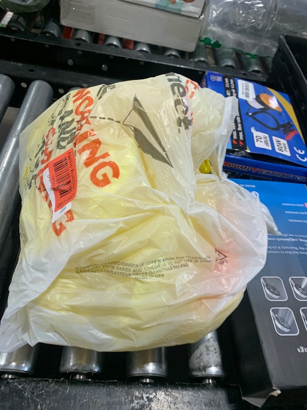 Photo 1 of Hungdao 8 Pack Inflatable Ducks 16 Inch Large Inflatable Pool Float Rubber Duck Blow Up Decor for Summer Beach Swimming Party Decoration (Classic)