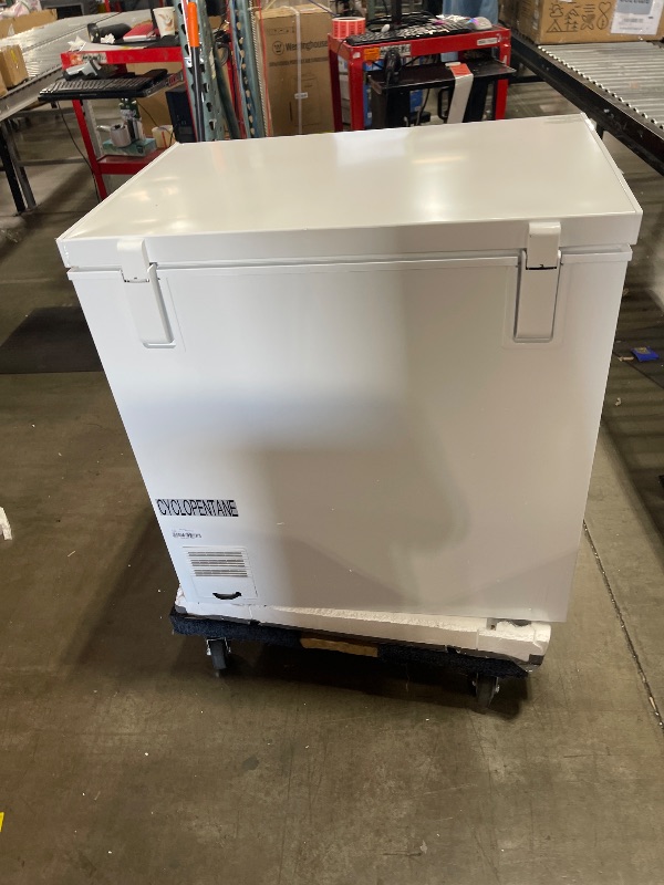 Photo 1 of Midea MRC070S0AWW Chest Freezer, 7.0 Cubic Feet, White