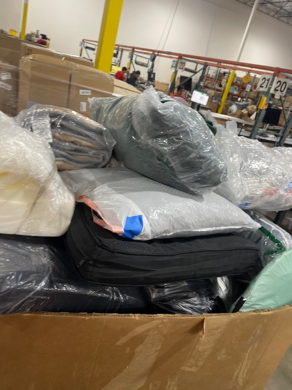 Photo 1 of speed pack of assorted items new and used
all sales final
speed pack not included
25 items 