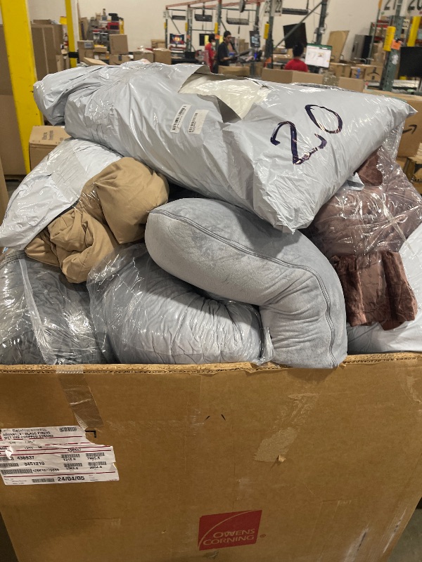 Photo 1 of speed pack of assorted items new and used
all sales final
speed pack not included
20 items 