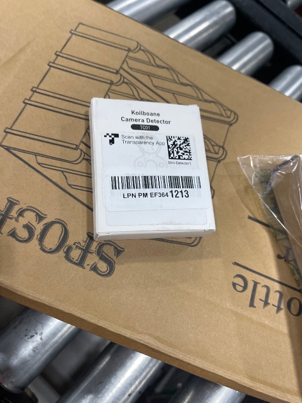 Photo 1 of Hidden-Camera-Detectors [2025 Upgraded] Anti-Spy Anti-Bug Camera Detector Spy Camera Finder,720H Rechargeable Battery Infrared Scanning Portable for Travel,Hotel,Bathroom,Office,Car,AirBnb(1 Pack)