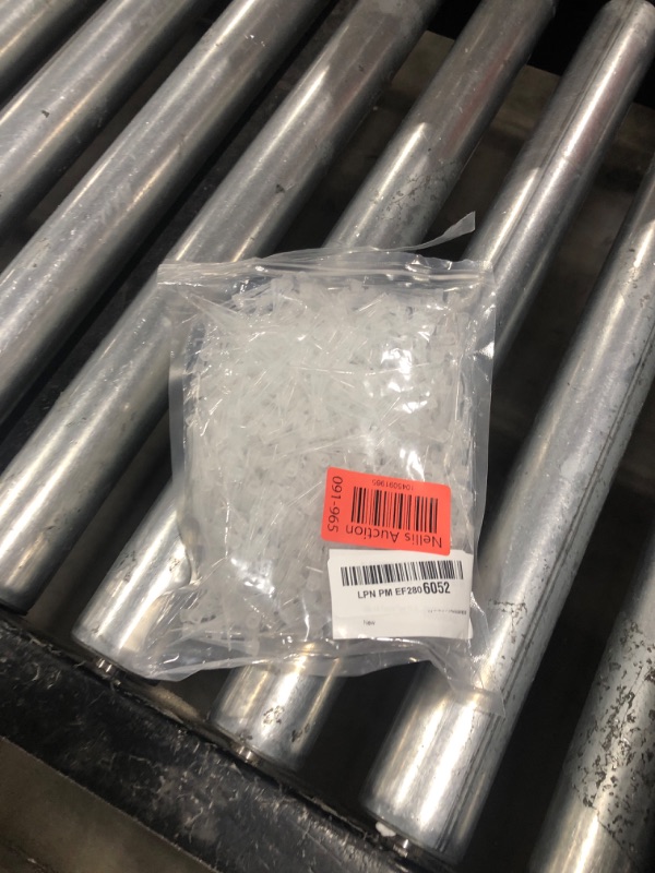 Photo 1 of ONiLAB Pipette Tips 10 UL 1000 PCS Laboratory Universal Plastic Liquid Pipettor Tips Polypropylene (PP) Autoclavable, Transparent