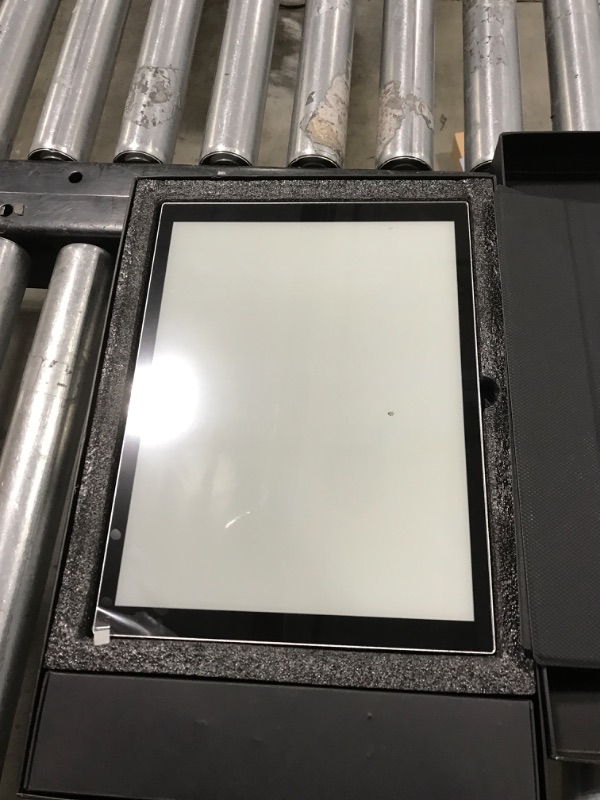 Photo 1 of 13.3inch E Ink Monitor, 15Hz Eyes Care E Paper Display, 75mm VESA Mountable, for , iOS, Linux, Android Systems (13.3-inch)