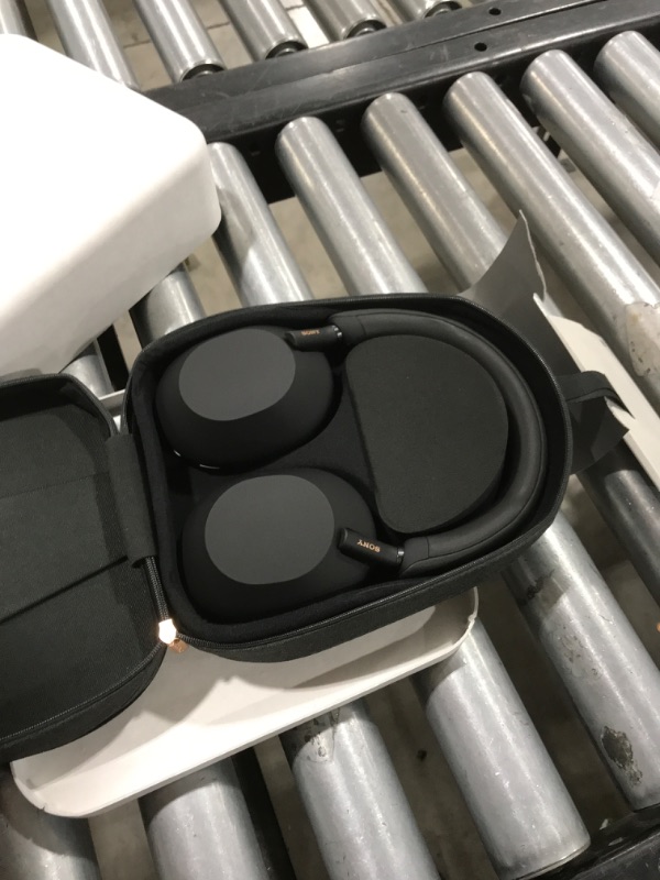 Photo 1 of Sony WH-1000XM5B Noise Canceling Wireless Headphones - 30hr Battery Life - Over-Ear Style - Optimized for Alexa and Google Assistant - Built-in mic for Calls - International Version - Charcoal Black