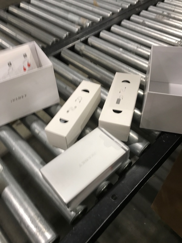 Photo 1 of iVANKY FusionDock Max 1 Dual Thunderbolt 4 Chips, 20-in-1 Quad 6K@60Hz Monitor MacBook Docking Station, 40Gbps Dock for Mac M1/M2/M3 Pro/Max, 2HDMI 2.0, 96W PD, 10Gbps USB, 2.5 GbE, Silver