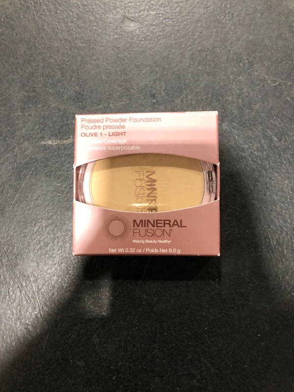 Photo 1 of Mineral Fusion Pressed Powder Foundation, Neutral 1 - Fair Skin w/Peachy Undertones, Age Defying Foundation Makeup with Matte Finish, Talc Free Face Powder, Hypoallergenic, Cruelty-Free, 0.32 Oz