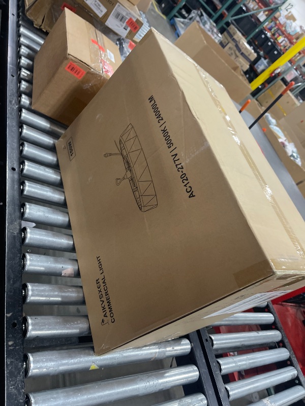 Photo 1 of ONLYLUX 8 Pack LED High Bay Lights 200W, 30000LM 6500K UFO High Bay Led Shop Lights AC100-277V with Plug Industrial Warehouse Workshop Factory Barn Garage Area Lighting Fixture