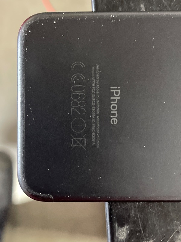 Photo 1 of GENERIC IPHONE SE SEE PHOTO FOR DESCRIPTION black 