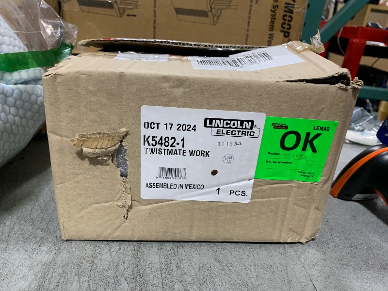 Photo 1 of Lincoln Electric Ground Clamp with 12.5 ft (3.8 m) Work Lead and Twist Mate™ (Dinse 10-25) Connector; K5482-1