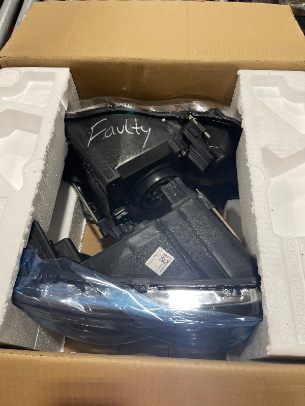Photo 1 of AXLAHA Headlight Assembly for 2002 2003 2004 2005 Dodge Ram 1500/2003-2005 Ram 2500 3500 Chrome Housing Clear Reflector Replacemen Left & Right
