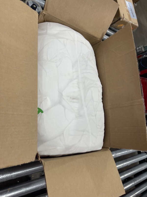 Photo 1 of WENERSI Goose Feather Down Comforter King Size,100% Organic Cotton Duvet Insert,All-Season Luxury Duvet Insert with Baffle Box Design, 750+Fill Power Hotel Collection Bedding Comforter