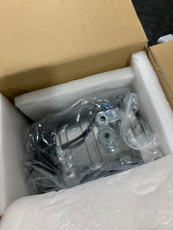 Photo 1 of Automotive Air Conditioning Compressor Compatible with 2013 2014 2015 2016 2017 2018 2019 Nissan Sentra 1.8L, 2014 2015 Tsuru 1.6L, 13 14 15 16 17 AC Compressor 926003SH0A 926003SH1A CO 4940