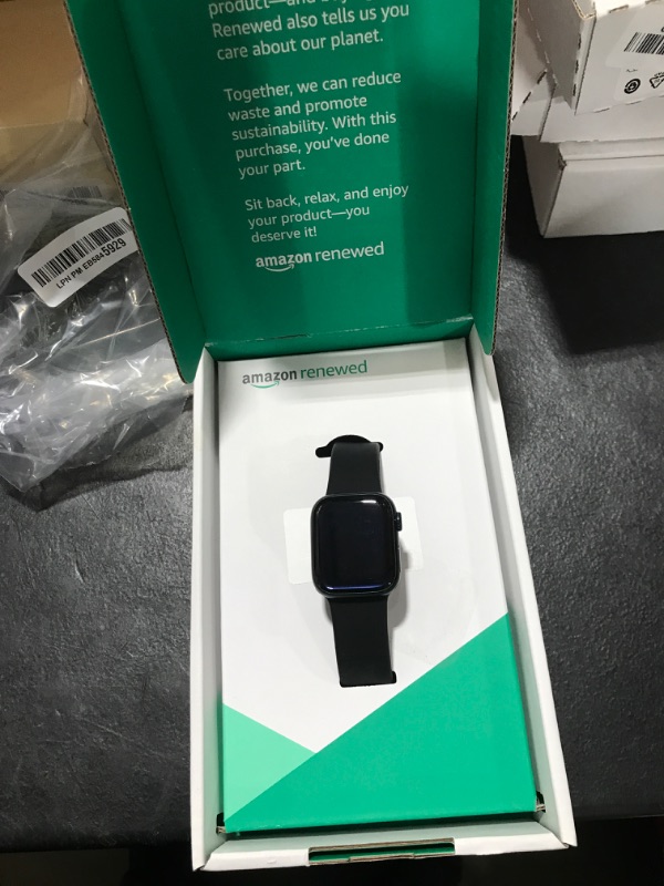 Photo 1 of Apple Watch Series 9 [GPS, 41mm] - Midnight Aluminum Case with Midnight Sport Band S/M (Renewed Premium)