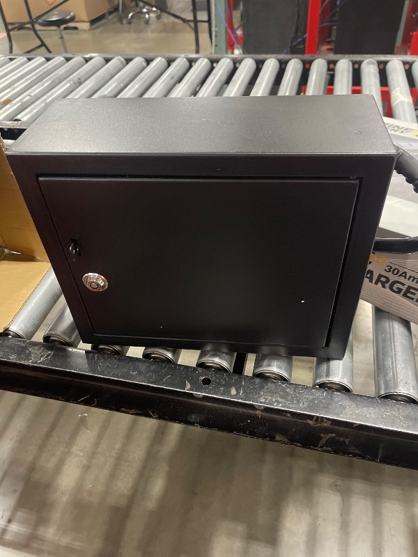 Photo 1 of Sintron ST-005 220V LCD Coin & Mobile Payment for Apple Pay Paypal Operated Timer Control Power Box with NEMA 14-30R 4 Prong for Vending Machine, Massage Chairs, Shoe Polishers, Washing Machines,Dryer