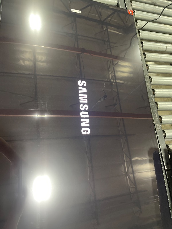 Photo 1 of SAMSUNG 55-Inch Class OLED S90F 4K Smart TV (2025 Model) NQ4 AI Gen3 Processor, 4K AI Upscaling Pro, OLED HDR +, Motion Xcelerator 144Hz, Samsung Vision AI, Alexa Built-in