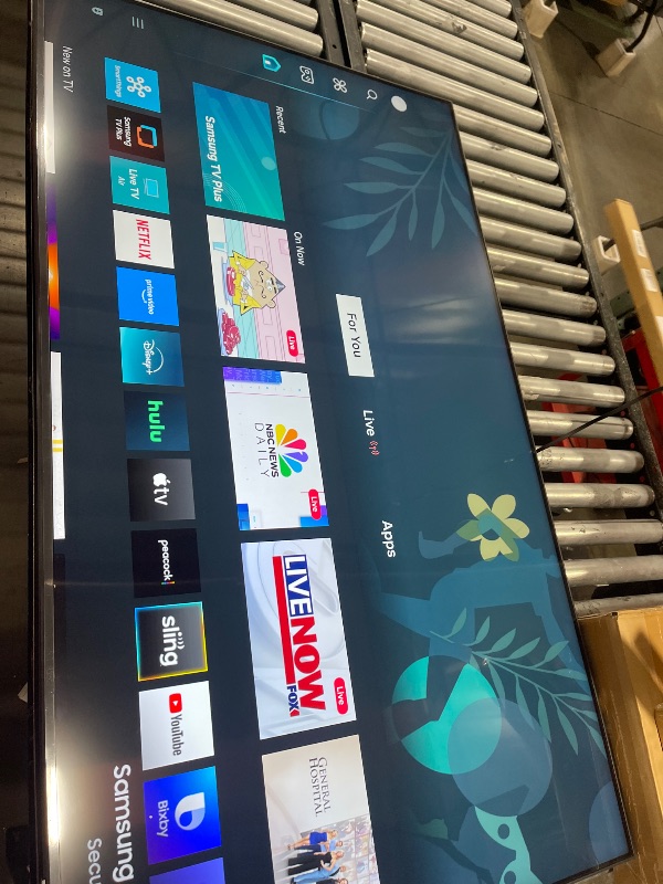 Photo 1 of SAMSUNG 65-Inch Class Crystal UHD 4K DU7200 Series HDR Smart TV w/Object Tracking Sound Lite, PurColor, Motion Xcelerator, Mega Contrast, Q-Symphony (UN65DU7200, 2024 Model)