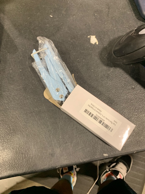 Photo 1 of single hole puncher