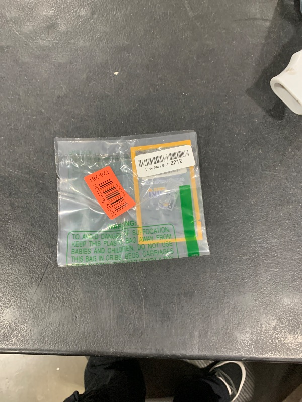 Photo 1 of YEQIN Overlock Vertical Presser Foot SA135 Fits All Low Shank Snap-On Singer, Brother, Babylock, Euro-Pro, Janome, Kenmore, Juki, White, New Home, Simplicity, Elna, Etc