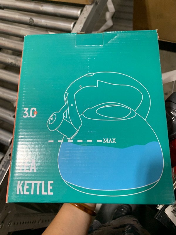 Photo 1 of Foedo Tea pot, 3.2Qt Whistling Tea Kettle Stovetop, Convenient switch/heat-resistant handle, coffee, tea, milk teapots, Gas Electric Applicable (cream)