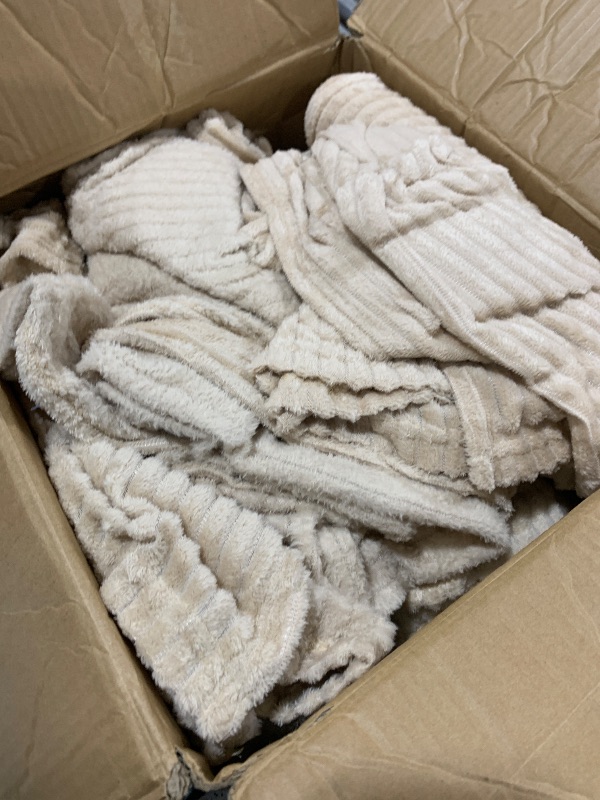 Photo 1 of Buryeah 12 Pcs Flannel Throw Blanket Bulk 50 x 60 in Sleepover Blankets Outdoor Wedding Throw Lightweight, Oeko-TEX Standard 100 Certified for Sofa Donation Homeless Gifts (Khaki)