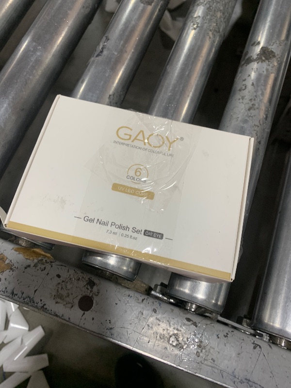Photo 1 of GAOY Glitter Cat Eye Gel Nail Polish Set with Magnet, Gold, Brown, Sliver Holographic Cat Eye, Salon Gel Manicure and Nail Art DIY at Home, Sunshine
