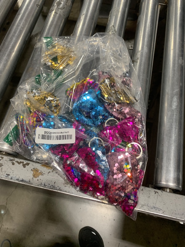 Photo 1 of CiciBear 25 Pack Kitty Sequin Keychains for Cat Kitty Kitten Meow Themed Party Favors, Kids and Adults Birthday Gift, Baby Shower, Cat Party, 5 Colors