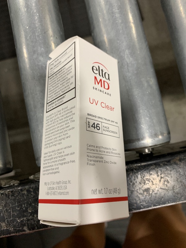 Photo 1 of EltaMD UV Clear Face Sunscreen SPF 46, Oil Free for Face with Zinc Oxide, Dermatologist Recommended Sunscreen Lotion, For Acne-Prone Sensitive Skin, 1.7 oz Pump