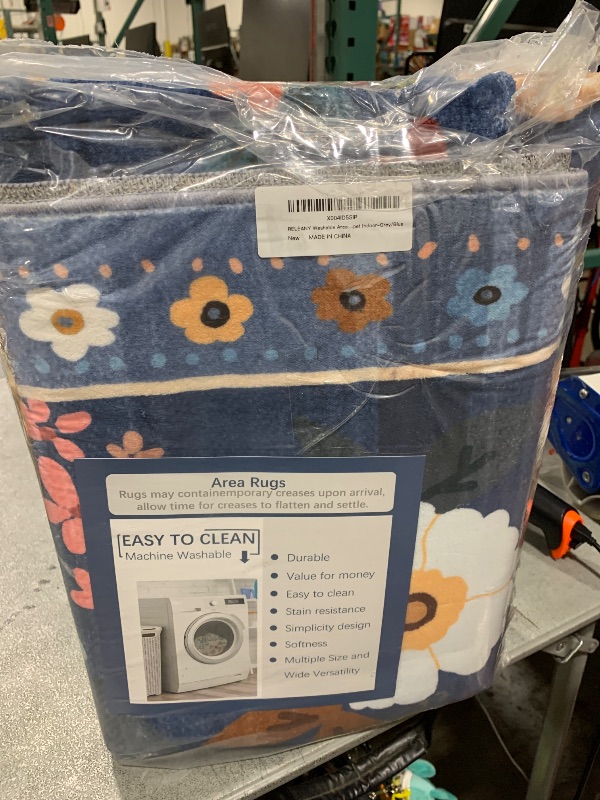 Photo 1 of RELEANY Floral 5x7 Area Rug Machine Washable Boho Carpet Non Slip Doormat Low Pile Flower Area Rugs for Living Room Bedroom Kitchen Dining Room Hallway Entryway Indoor-Grey/Blue