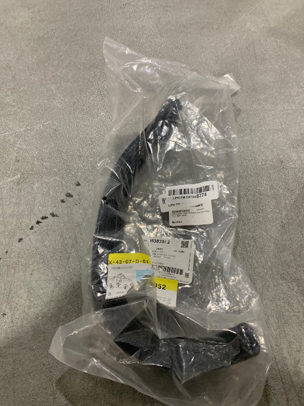 Photo 1 of GM Genuine Parts 95383952 Radiator Surge Tank Outlet Hose