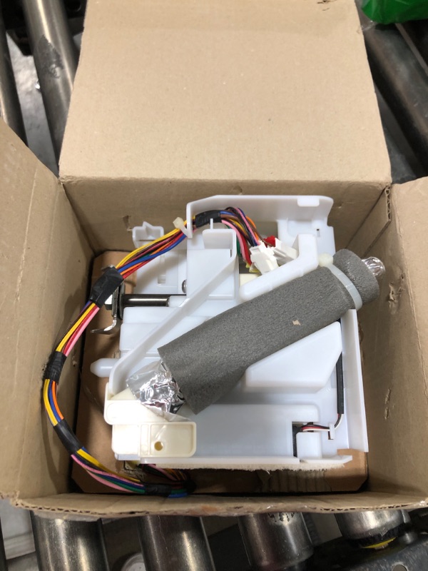 Photo 1 of Samsung DA97-12540G Genuine OEM Auger Motor Assembly for Samsung Refrigerators