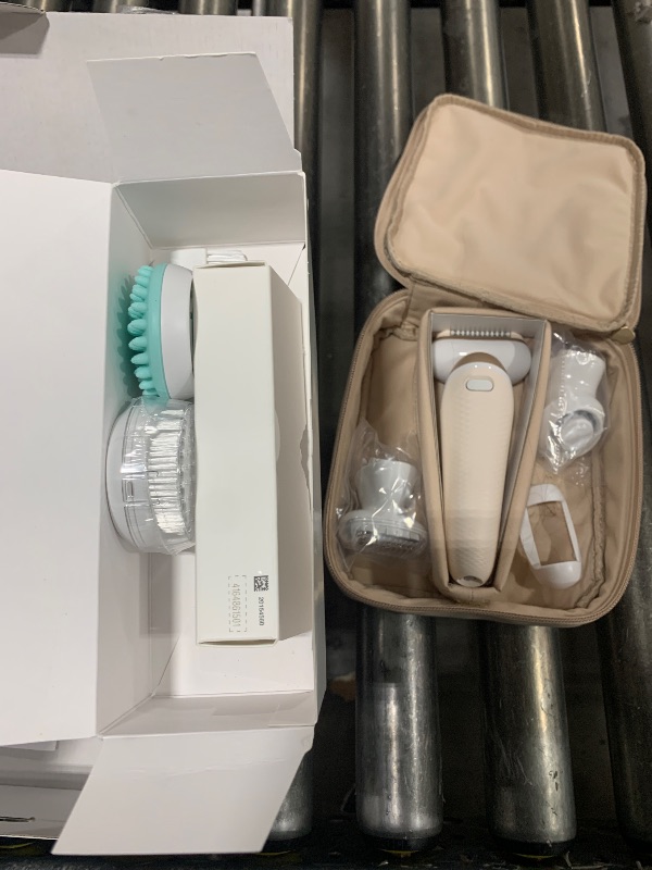 Photo 1 of Braun Epilator Silk-épil 9 Flex SkinSpa, Hair Removal Device, 360 Flex and Pivoting Head, Wet and Dry, Includes Shaver Head, Trimmer Comb, Massage Pad, Exfoliation Brush and BodyTrimmer, SES9-481 3D