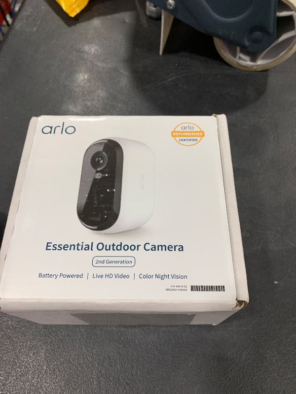 Photo 1 of Arlo Essential Wireless Hd Security Camera, 2nd Generation, Outdoor & Indoor Wireless Camera with Color Night Vision - White, 1-Pack, VMC2050 (Renewed)