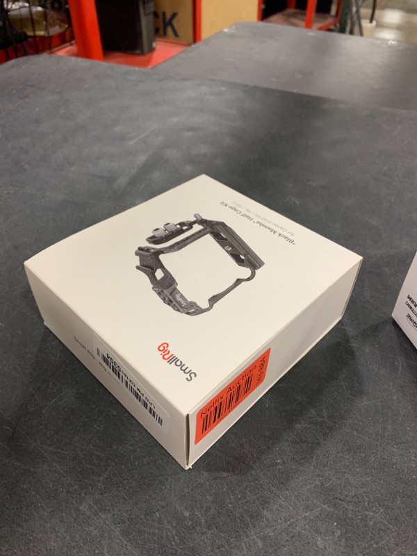 Photo 1 of SMALLRIG R5 R5 C R6 Half Cage, Camera Half Cage with Cable Clamp for Canon R5 R5 C R6-3656