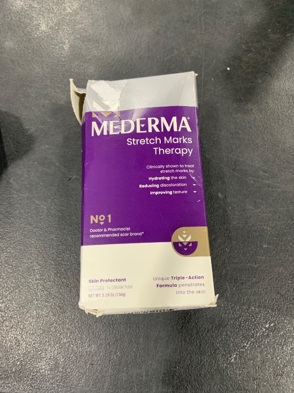 Photo 1 of Mederma Stretch Marks Therapy, Helps Prevent and Treat Stretch Marks, Safe to Use When Pregnant, Pregnancy Skin Care, 5.29 oz (150g)